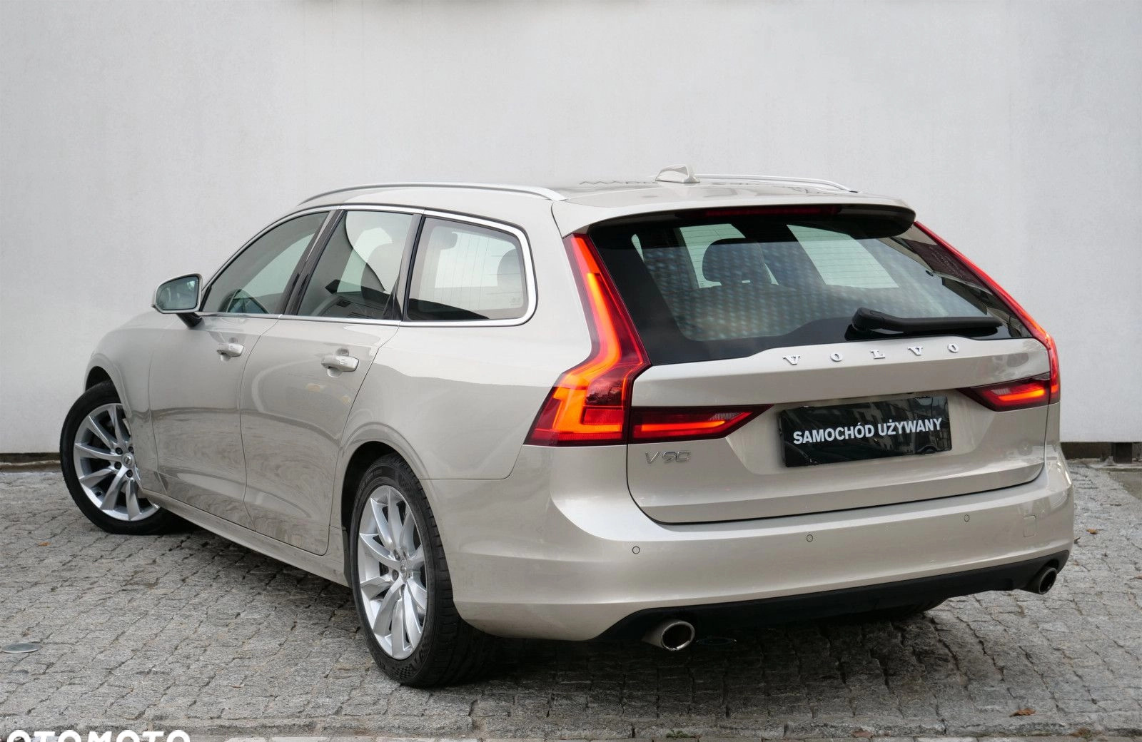 Volvo V90 cena 95900 przebieg: 182660, rok produkcji 2018 z Jasień małe 596